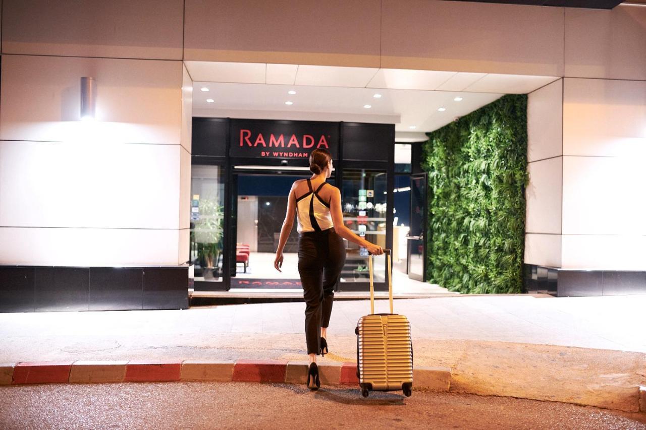 Ramada By Wyndham Podgorica Hotell Exteriör bild